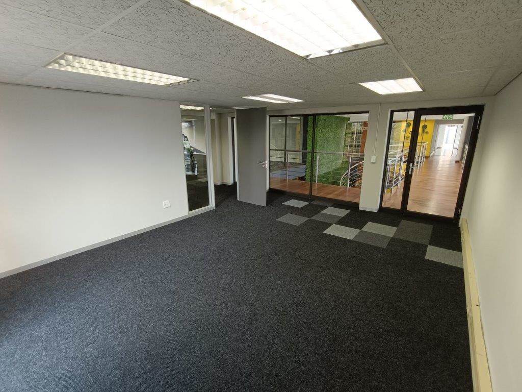 292  m² Commercial space in Hurlingham photo number 14
