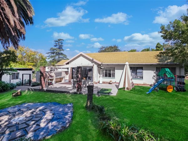 3 Bedroom House 3 Bedroom House
