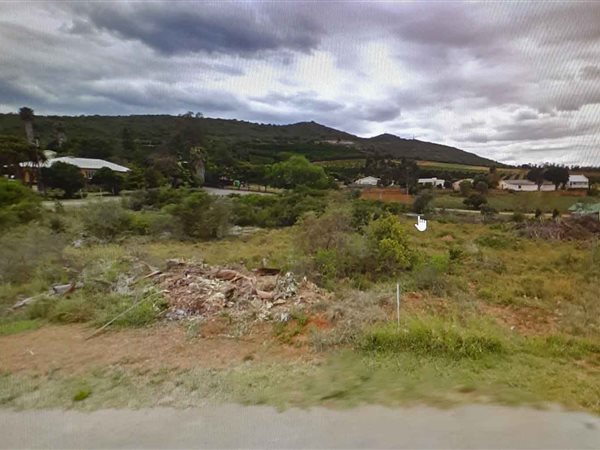 1161 m² Land available in Patensie