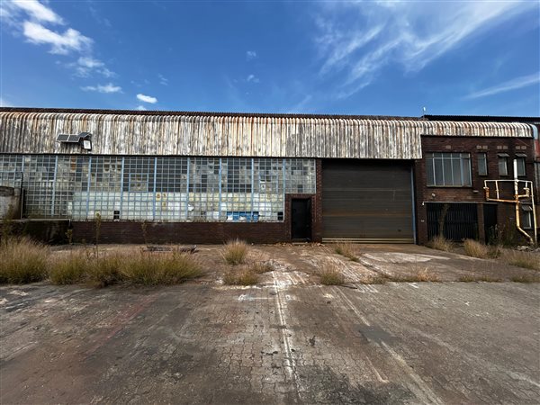 982 m² Industrial space 982 m² Industrial space