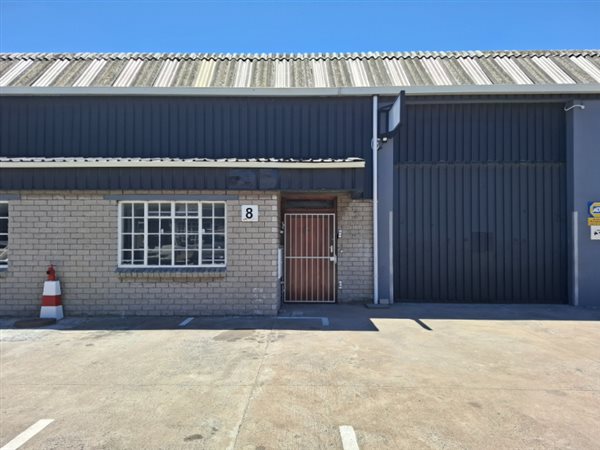 220  m² Industrial space