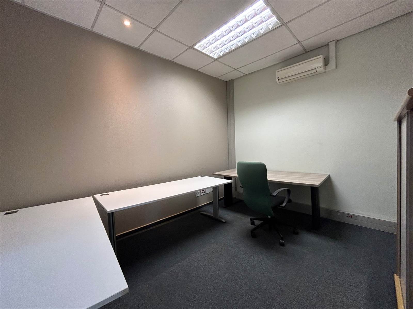 20  m² Office Space in Fourways photo number 5