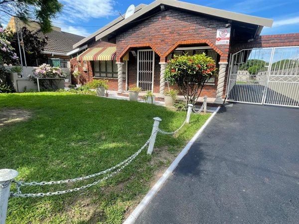 3 Bedroom House 3 Bedroom House