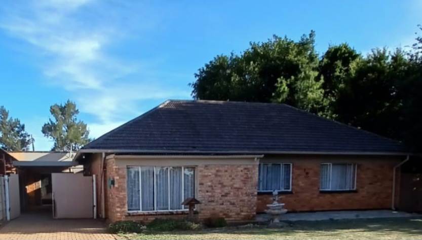 2 Bed House in Stilfontein photo number 2
