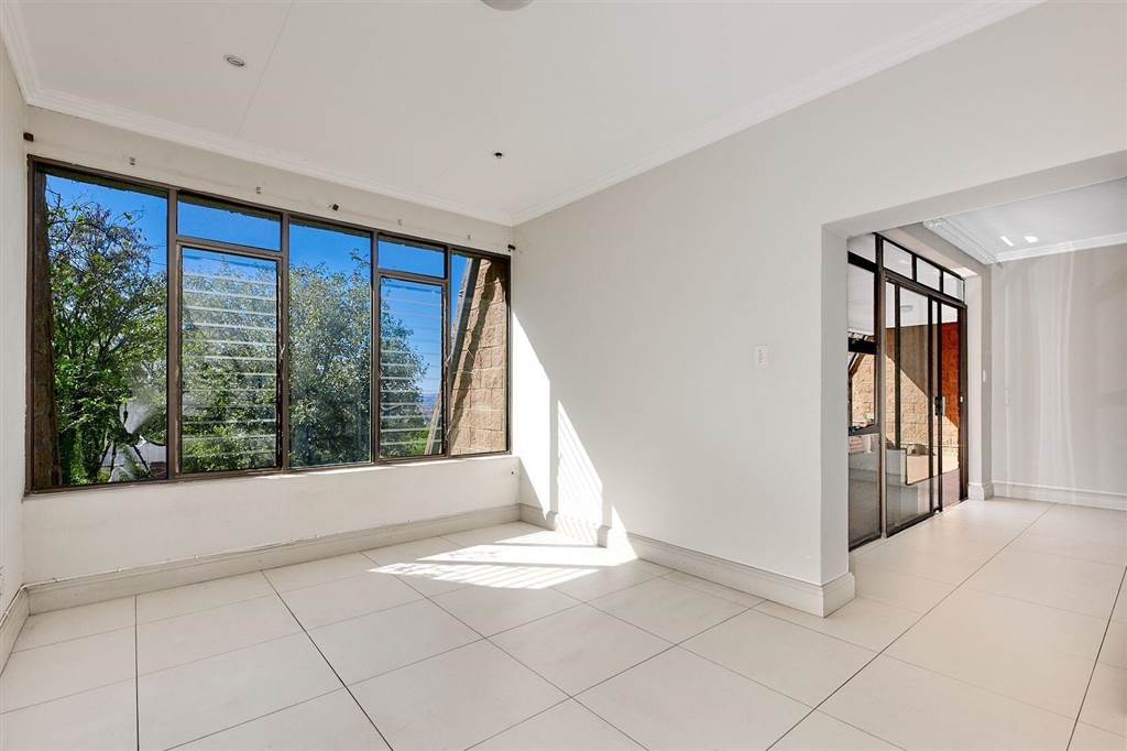 4 Bed Apartment in Hurlingham photo number 7