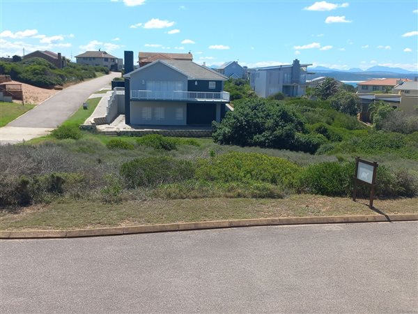 593 m² Land 593 m² Land