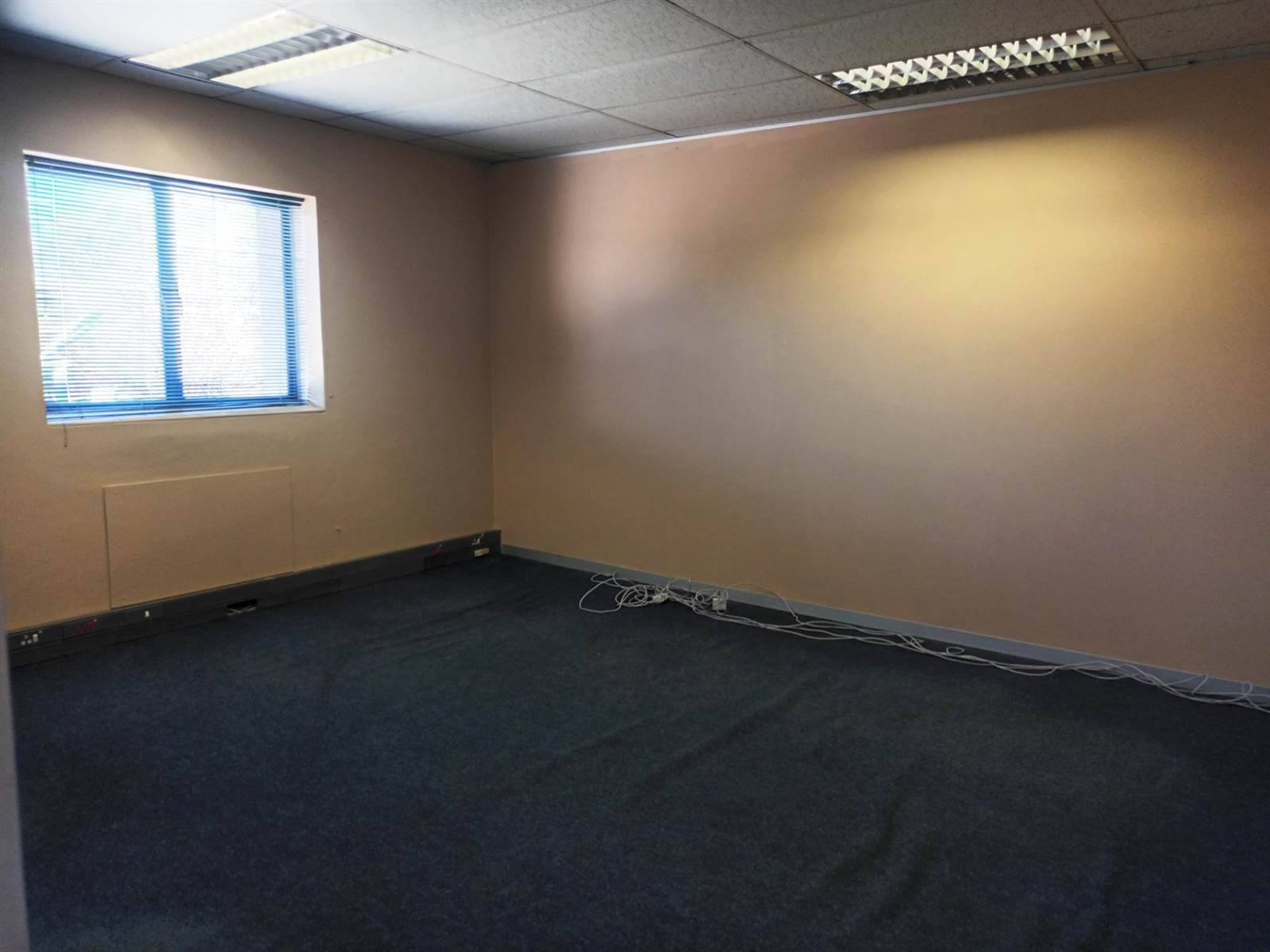 180  m² Commercial space in Newlands photo number 8