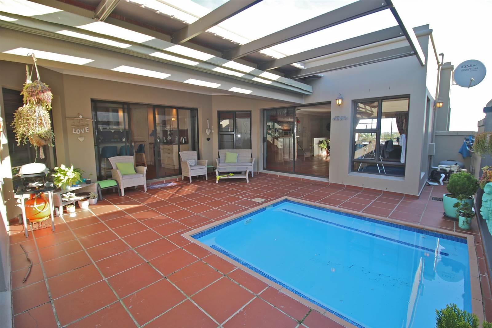 3 Bed House in Plattekloof photo number 1