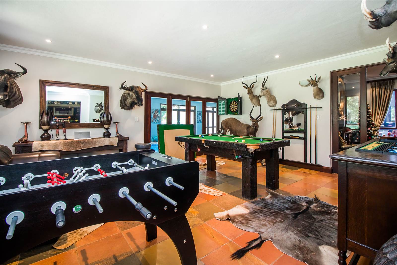 7 Bed House in Mooikloof Equestrian Estate photo number 17
