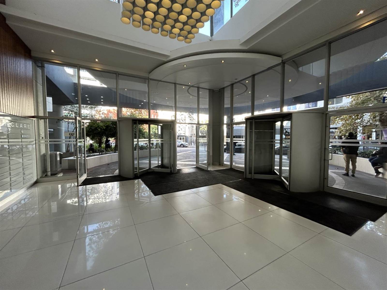 92  m² Office Space in Claremont photo number 1