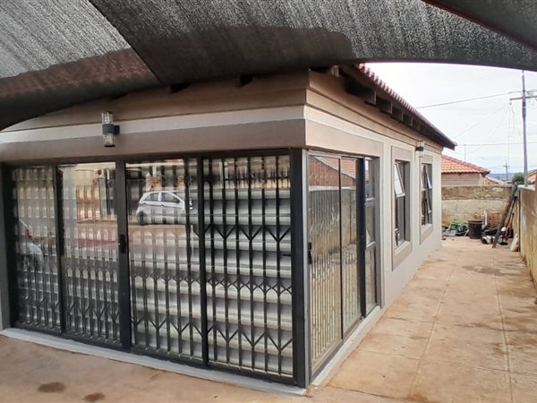 3 Bedroom House 3 Bedroom House