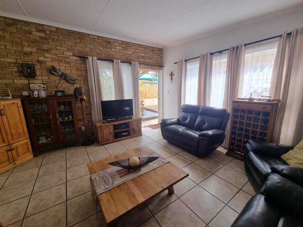 3 Bed Townhouse in Krugersdorp North photo number 10