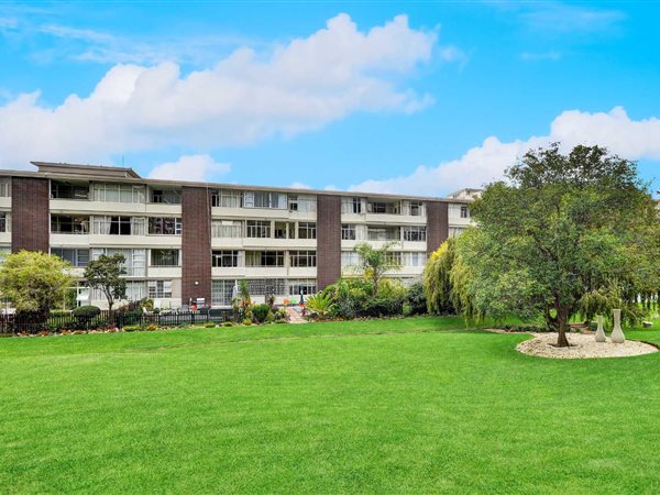 3 Bed Apartment in Kentview