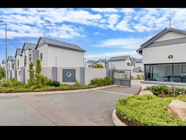 3 Bedroom House 3 Bedroom House