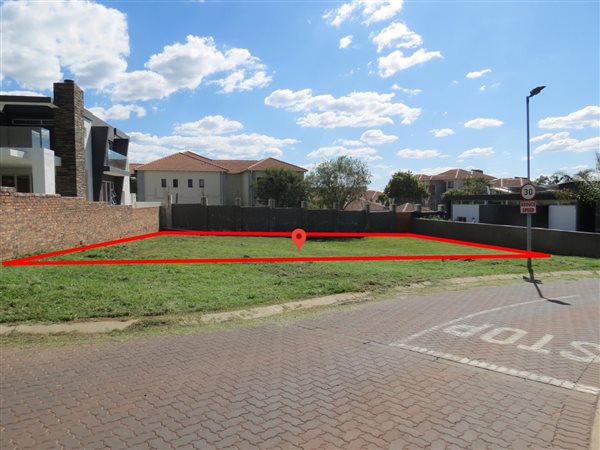599 m² Land available in Greenstone Hill