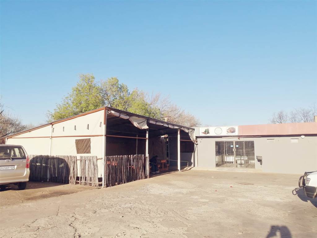 1784  m² Commercial space in Carletonville photo number 11