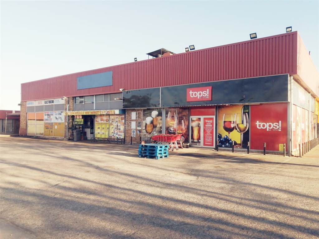 1784  m² Commercial space in Carletonville photo number 4