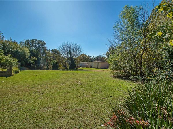 2 ha Land available in Wilgeheuwel