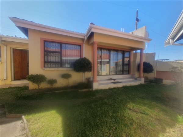 3 Bedroom House 3 Bedroom House