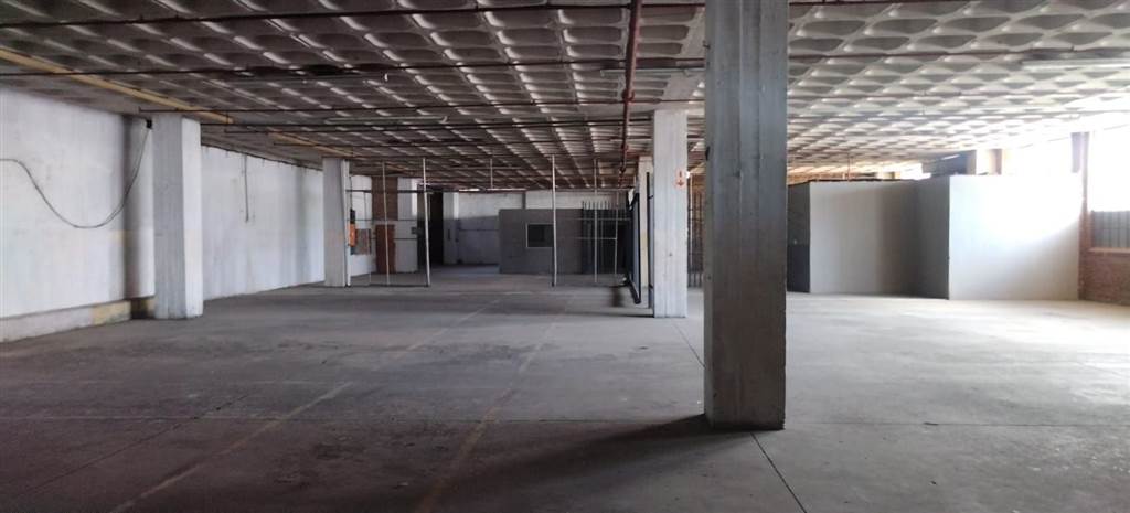 1400  m² Industrial space in Booysens photo number 8
