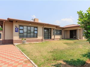 4 Bed House in Ncandu Park