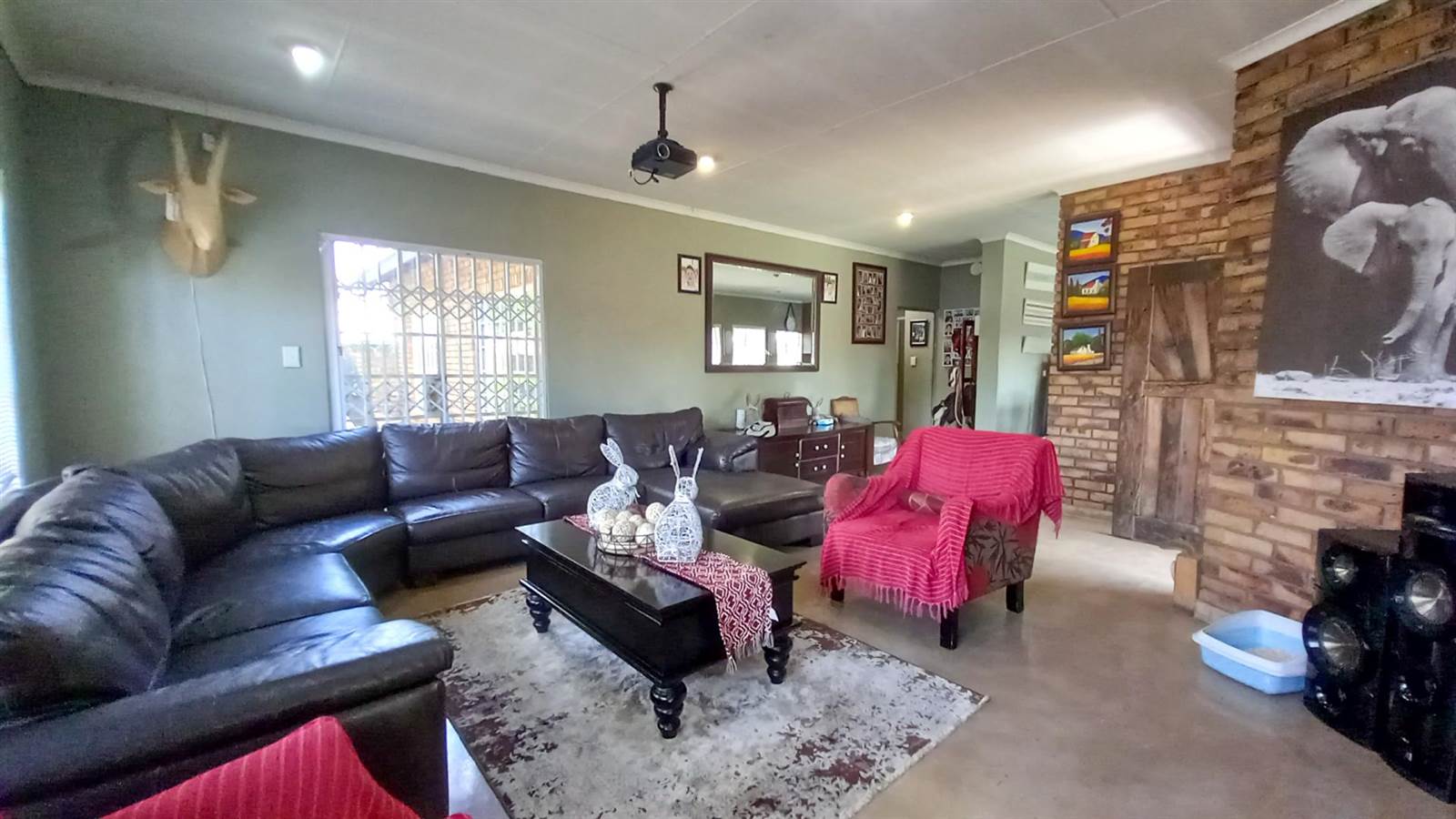 3 Bed House in Middelburg South photo number 7