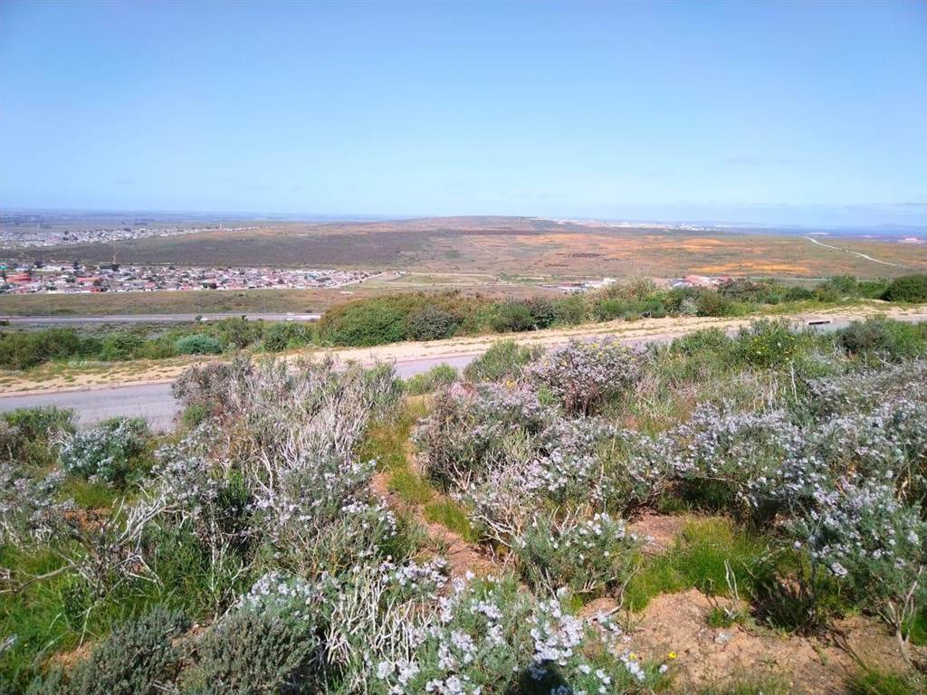 1048 m² Land available in Vredenburg photo number 1