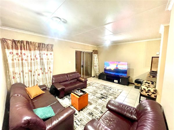 2 Bedroom Apartment 2 Bedroom Apartment