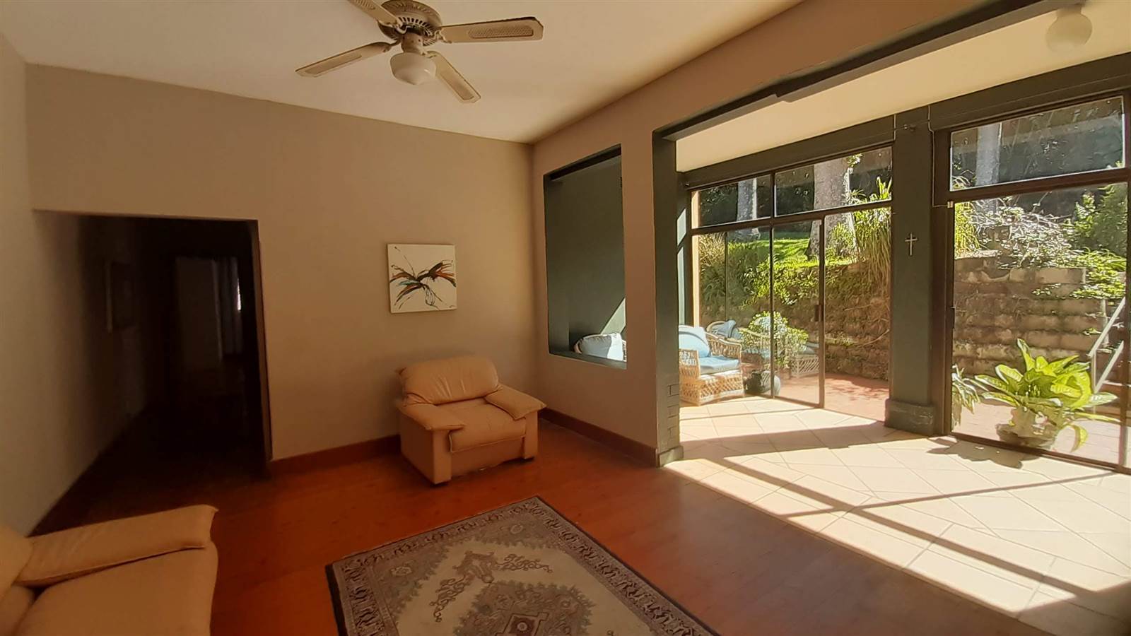 2 Bed Garden Cottage in Illovo Beach photo number 9