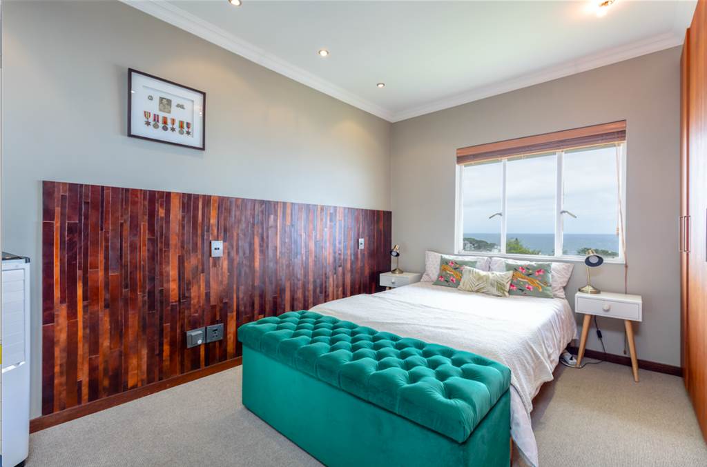 2 Bed Apartment in Camps Bay photo number 13