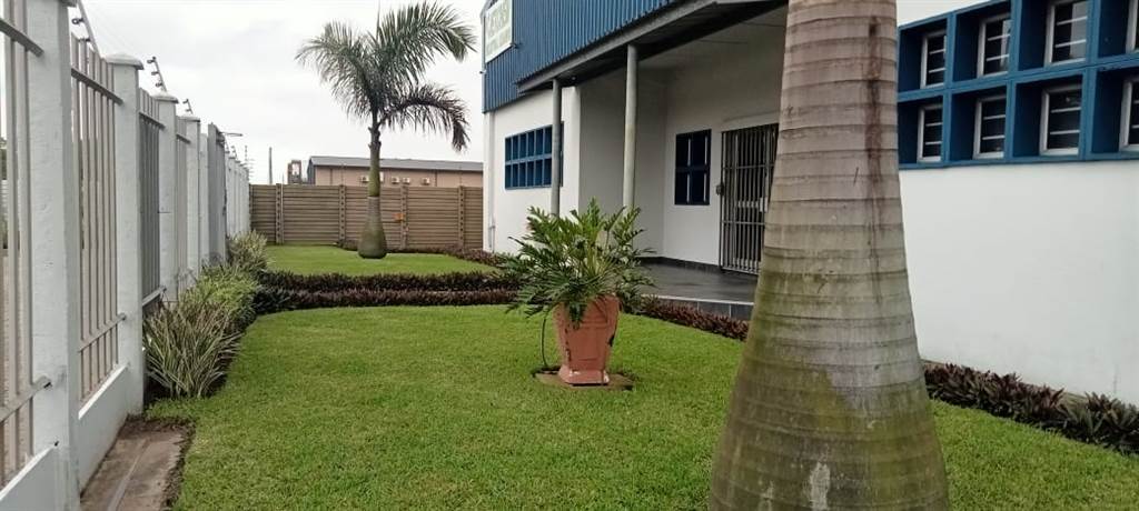 800  m² Industrial space in Richards Bay Central photo number 1