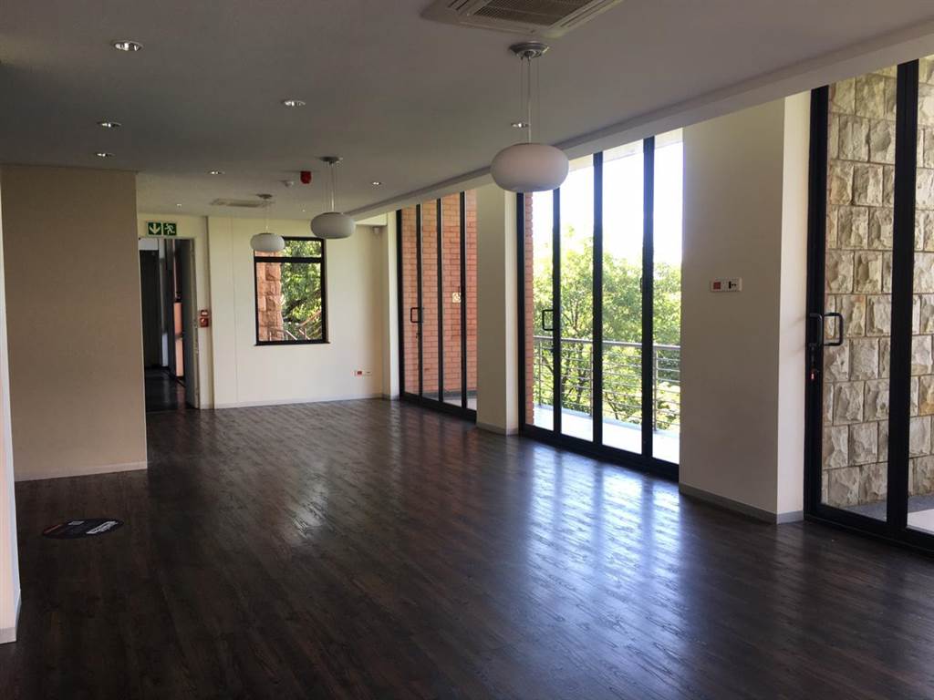 1741  m² Commercial space in Sandown photo number 9