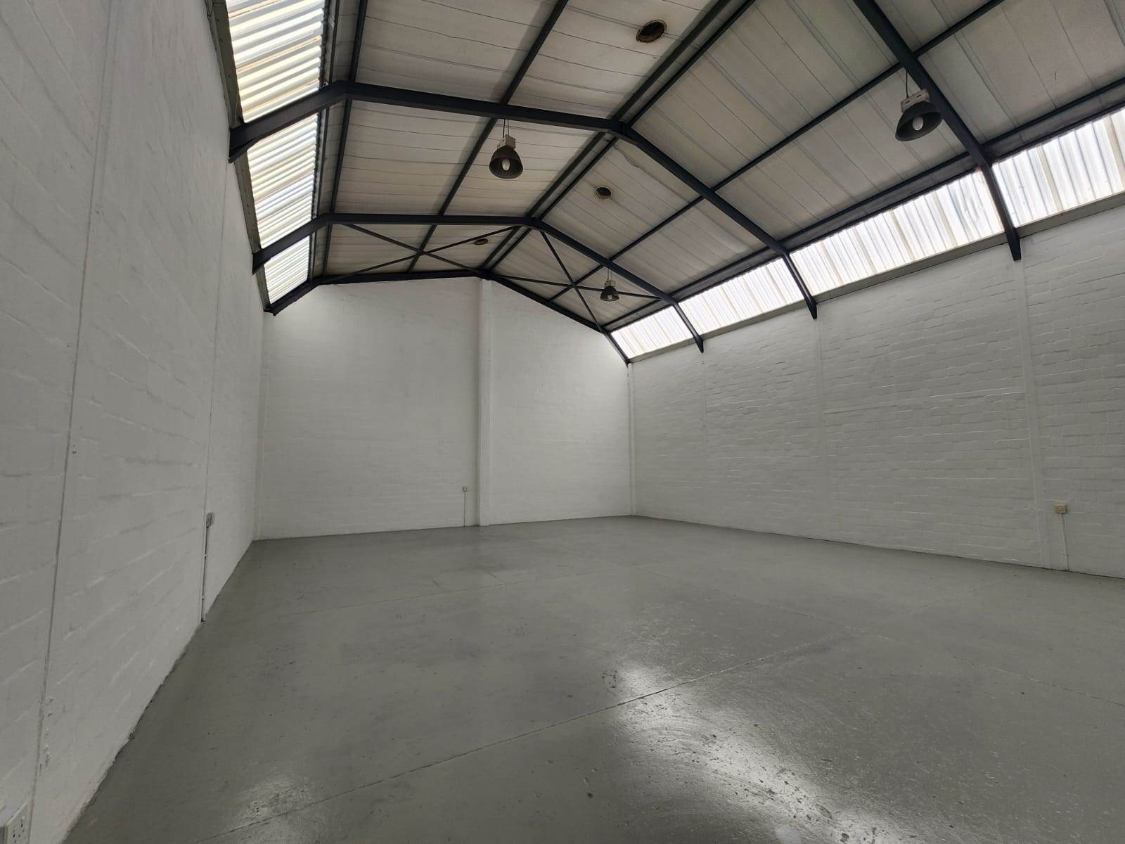 350  m² Industrial space in Killarney Gardens photo number 12