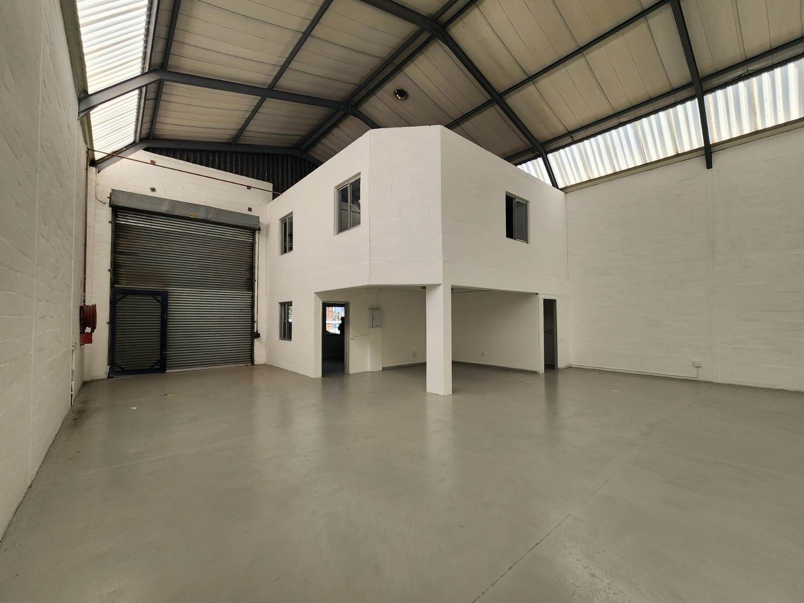 350  m² Industrial space in Killarney Gardens photo number 5