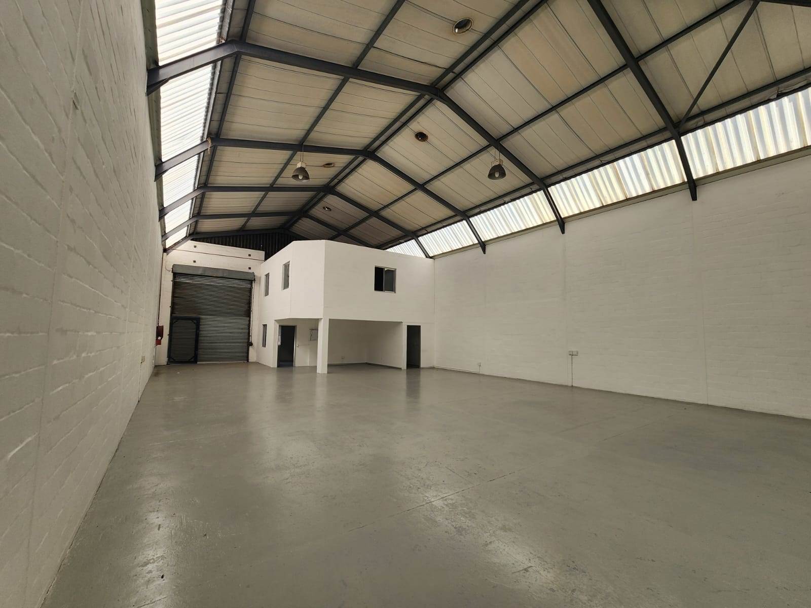 350  m² Industrial space in Killarney Gardens photo number 11