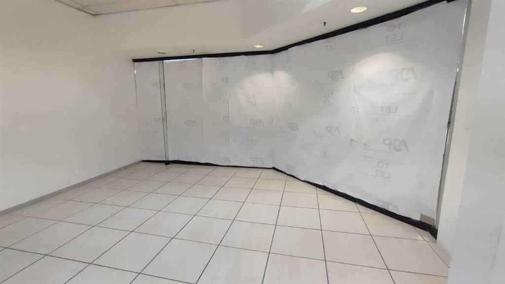 210  m² Commercial space in Edenvale photo number 7