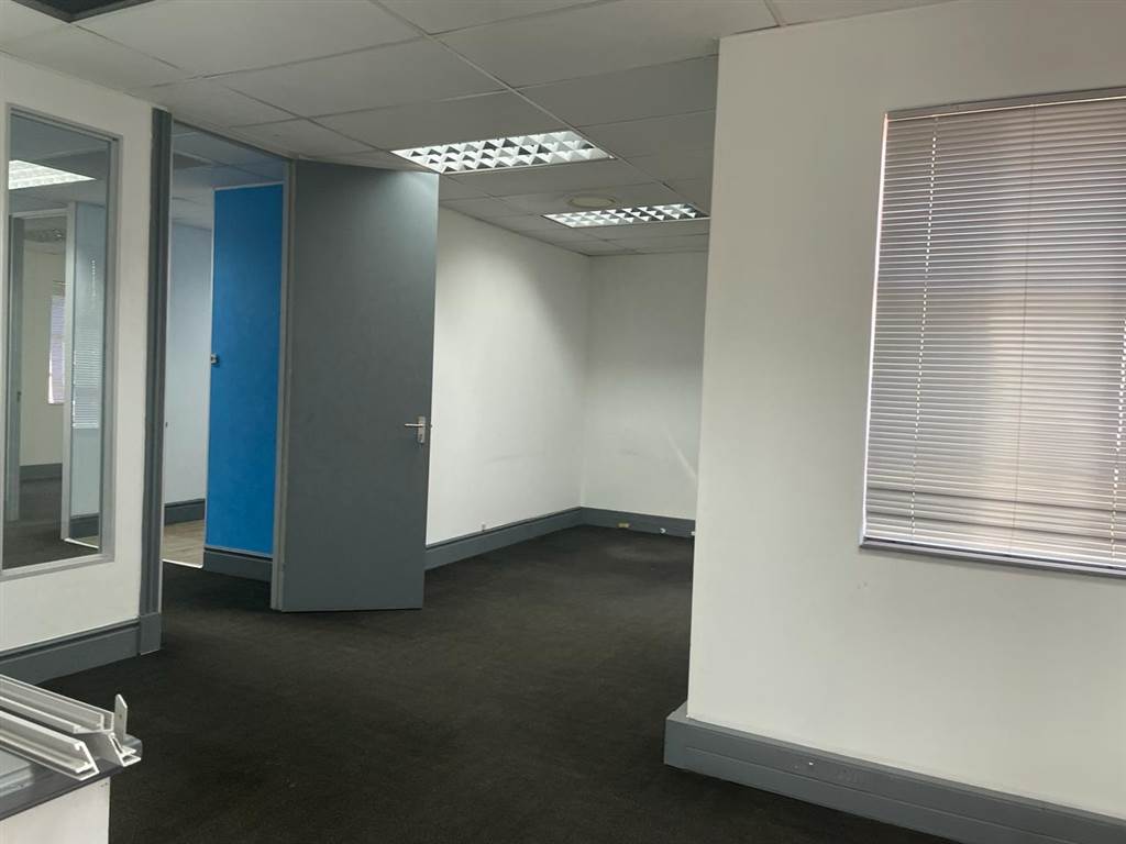 240  m² Commercial space in Erand Gardens photo number 22