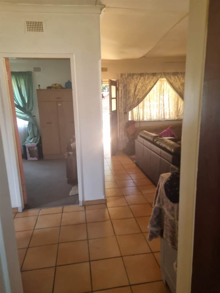 2 Bed House in Sasolburg photo number 7