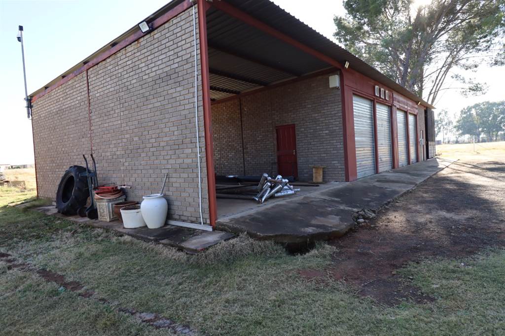 30 ha Farm in Bloemfontein Rural photo number 15