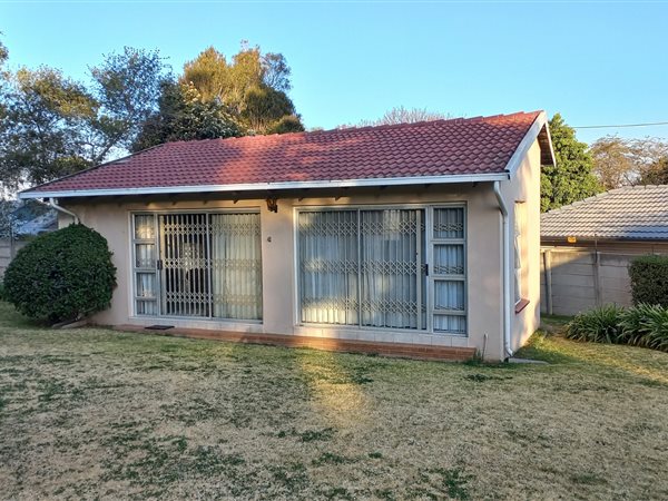 1 Bed Garden Cottage