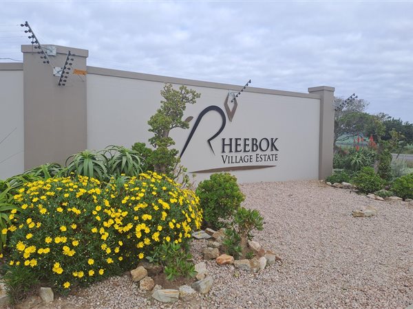 475 m² Land available in Reebok