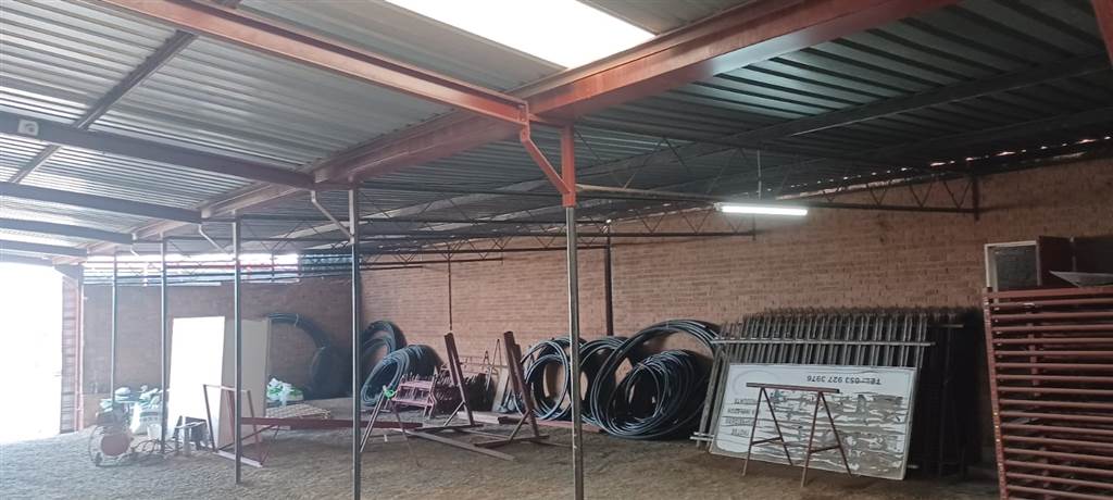 900  m² Commercial space in Vryburg photo number 10