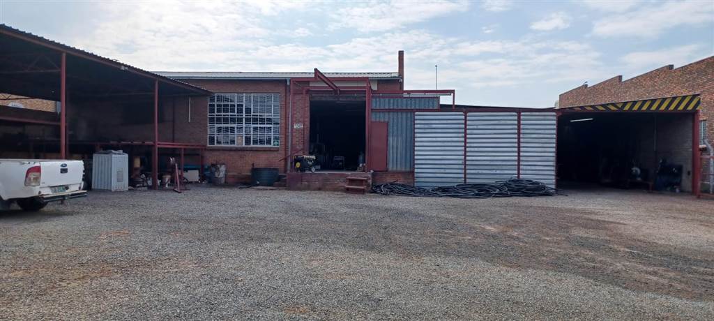 900  m² Commercial space in Vryburg photo number 6