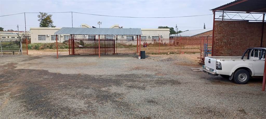 900  m² Commercial space in Vryburg photo number 4
