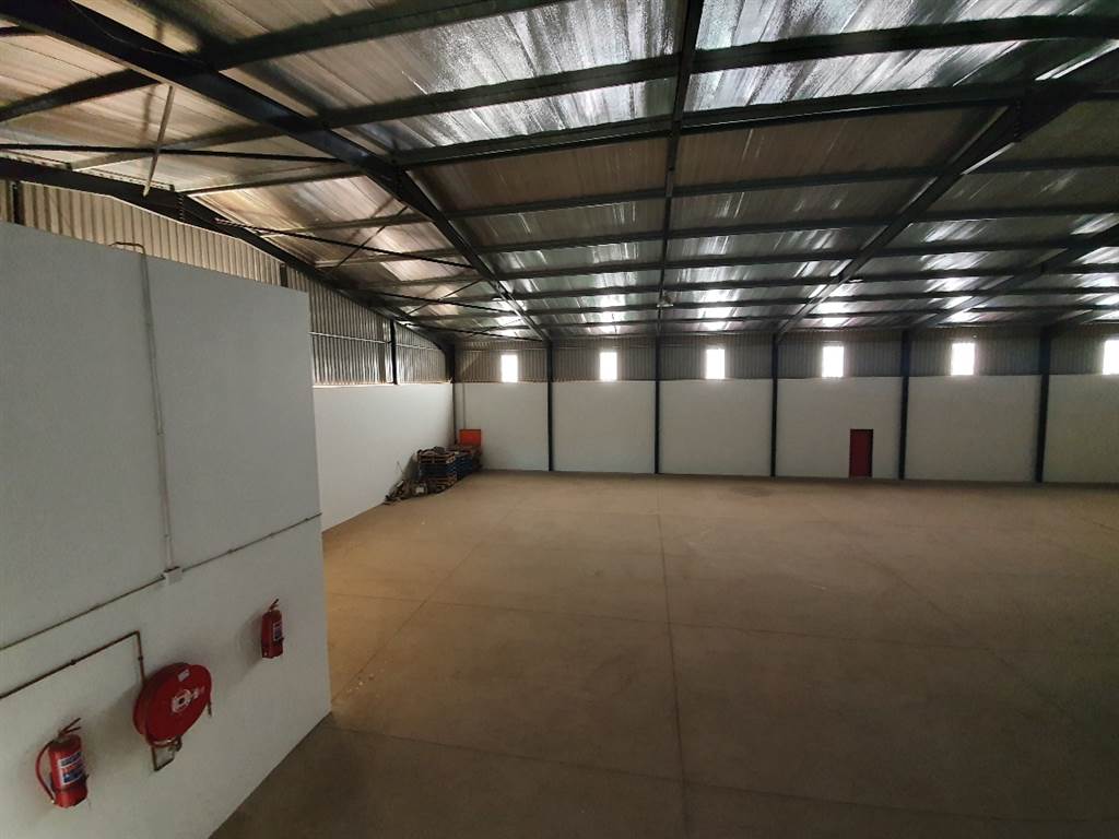 1200  m² Industrial space in Clayville photo number 15