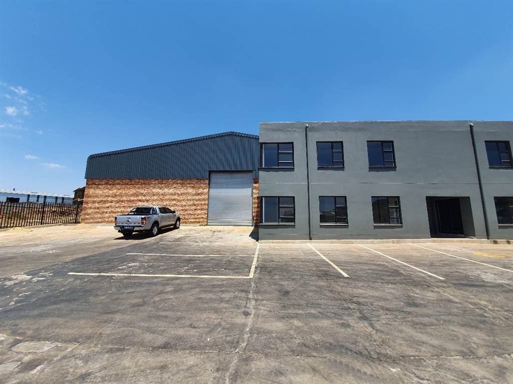 1200  m² Industrial space in Clayville photo number 1