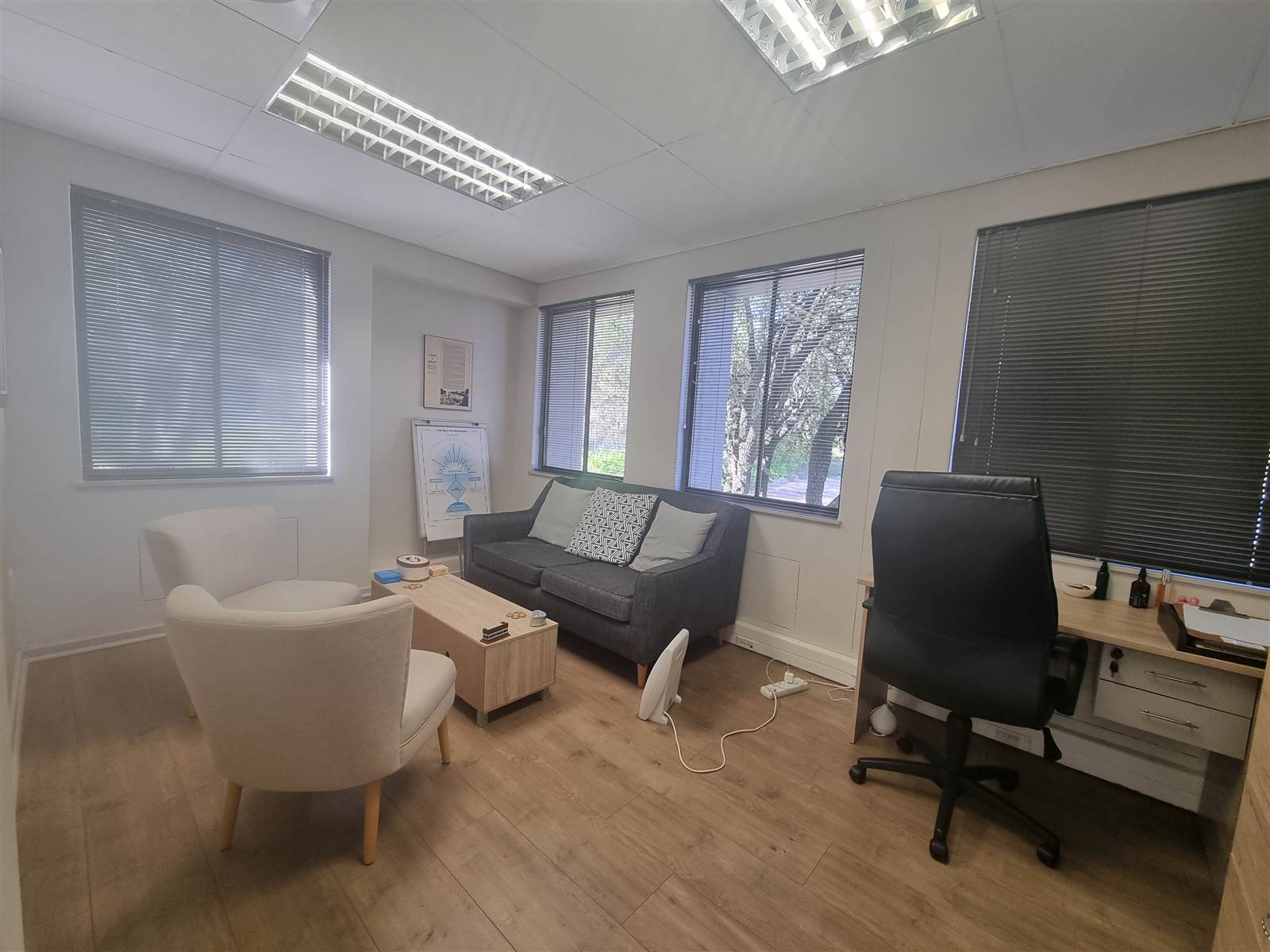 321  m² Commercial space in Rivonia photo number 2