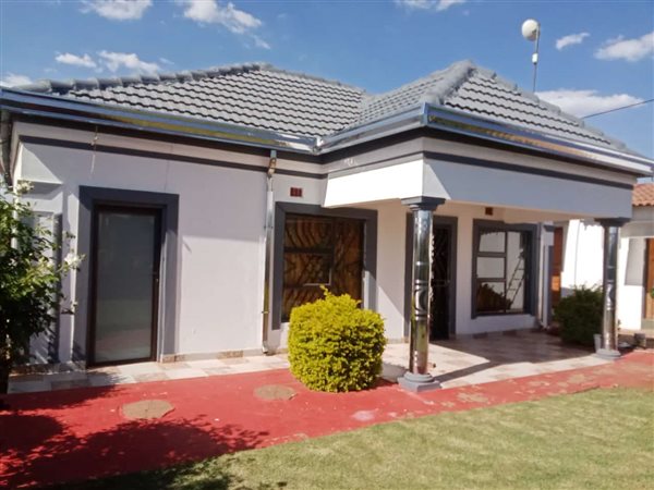 2 Bedroom House