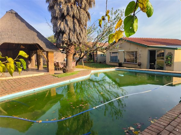 3 Bedroom House 3 Bedroom House