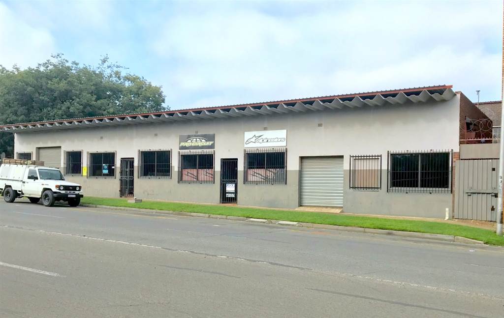 560  m² Commercial space in Benoni CBD photo number 2